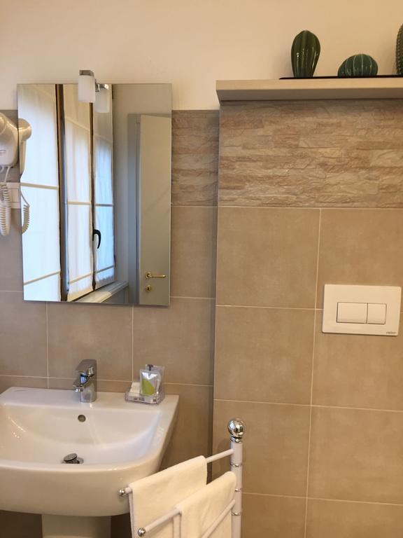B&B Le Grazie Bergamo Bagian luar foto